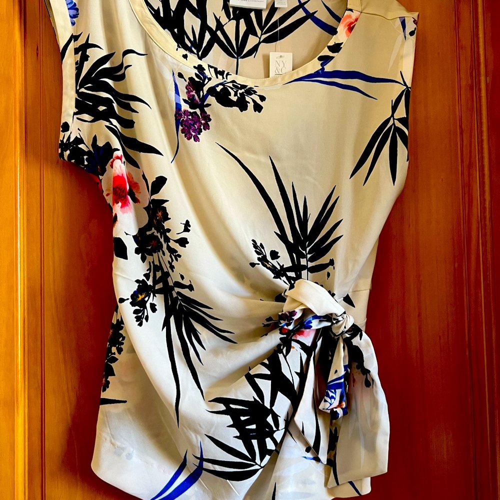 Blouse made by New York & Co.  brand new with tag still attached.